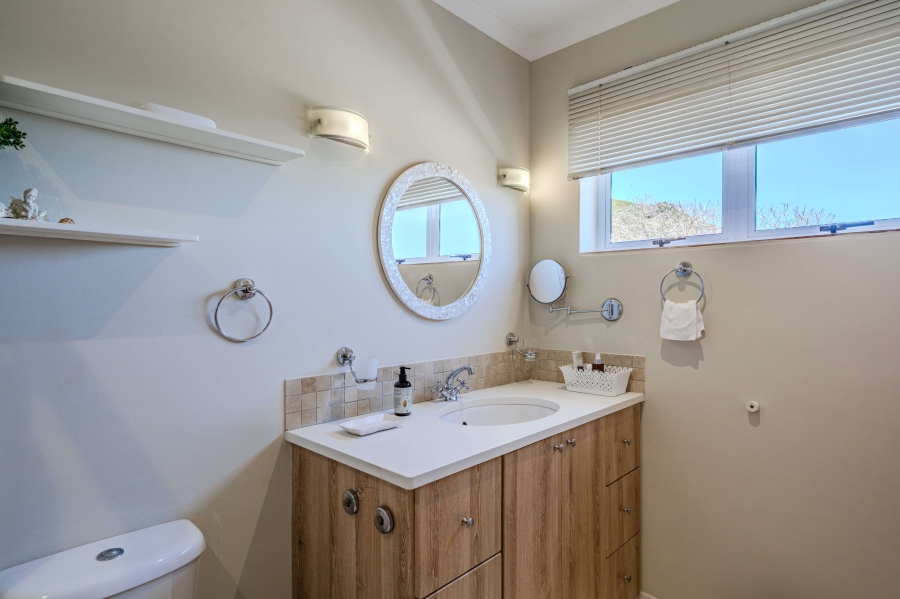 4 Bedroom Property for Sale in Glencairn Heights Western Cape